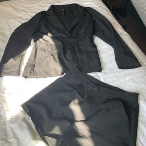 Black Suit with Shorts!🧚‍♀️